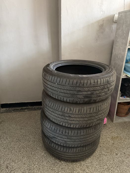 Гуми летни Kumho 225 55 18