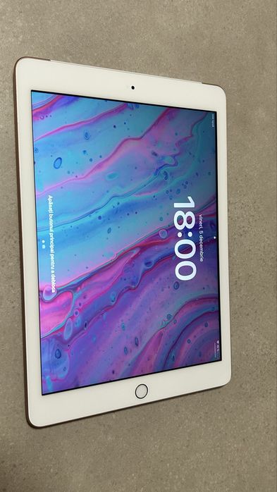 IPad Apple 6 cu wifi si sim cu tastaura si husa