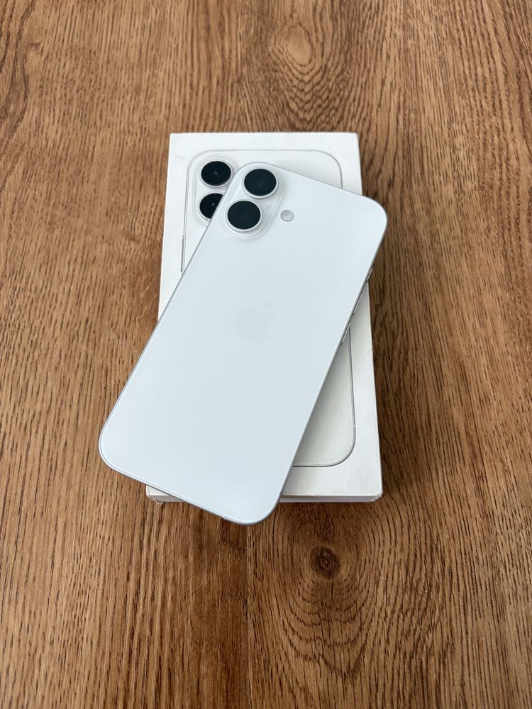 Идеал Apple iPhone 16 128GB Sim 100% Battery