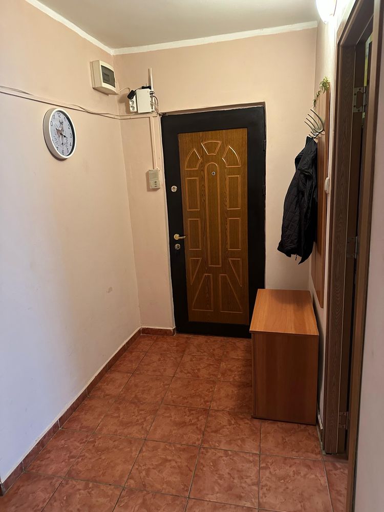 Vand apartament 3 camere, decomandat, etaj 1, Alfa