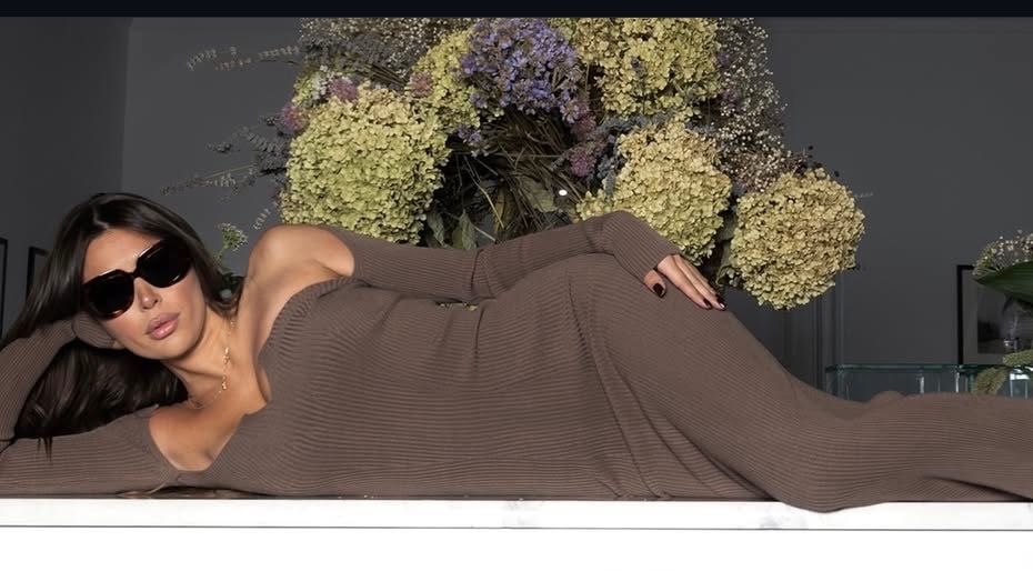 Нова рокля Alice Evis