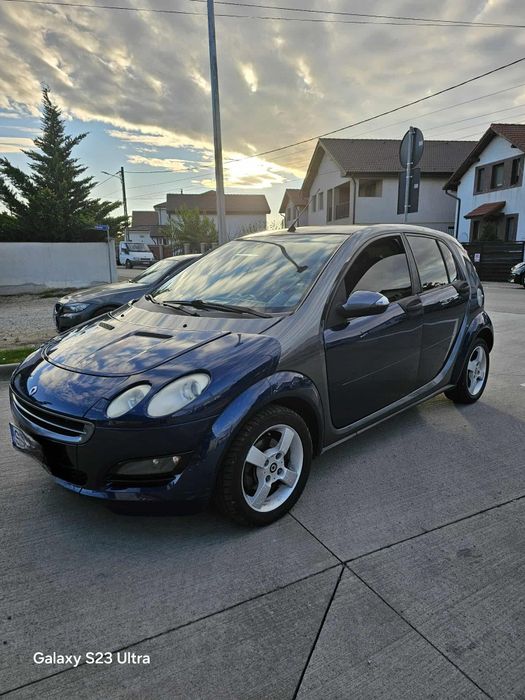 Vând Smart Fourfour 1.1 benzina , manual stare bună