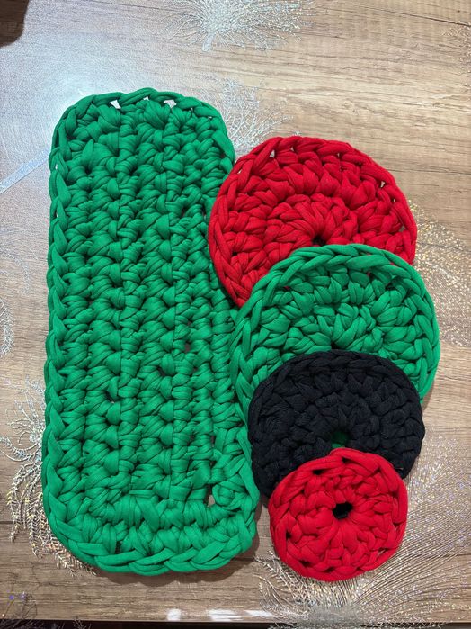 Поставка за чаши