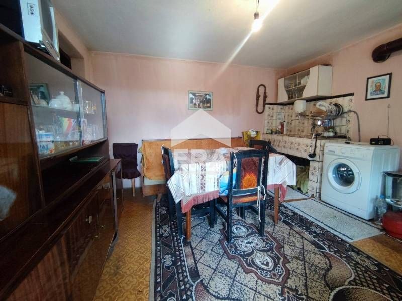Прекрасна къща в село Узунджово