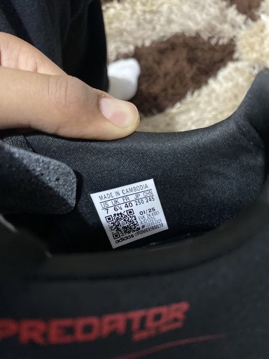 Vand ghete de fotbal Adidas Predator