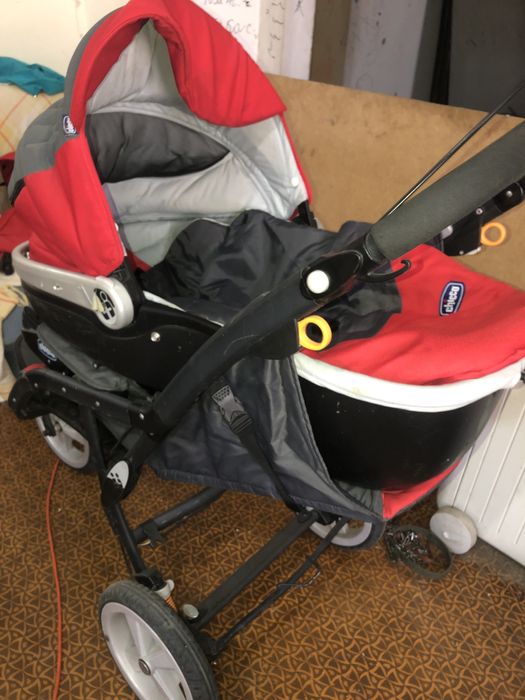 Коляска всесезенная Чико Chicco