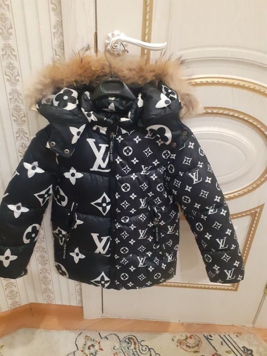 Продам зимний костюм