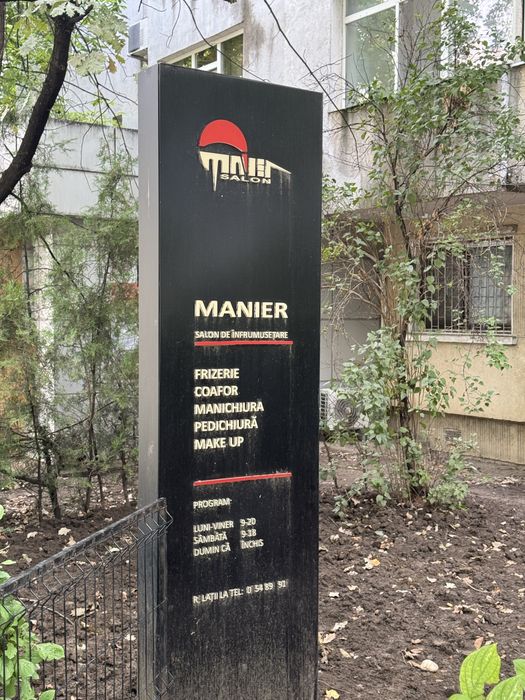 Inchiriez scaun coafor