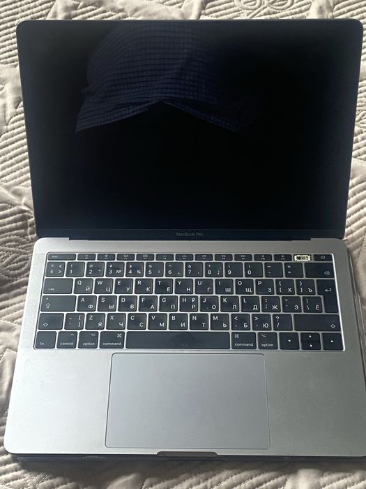 MacBook Pro 2.3 GHz 2-х ядерный процессор Intel Core i5 память 8 ГБ