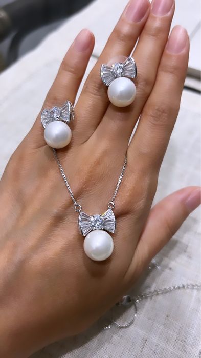 Набор бижутерии для свадьбы (жемчуг)