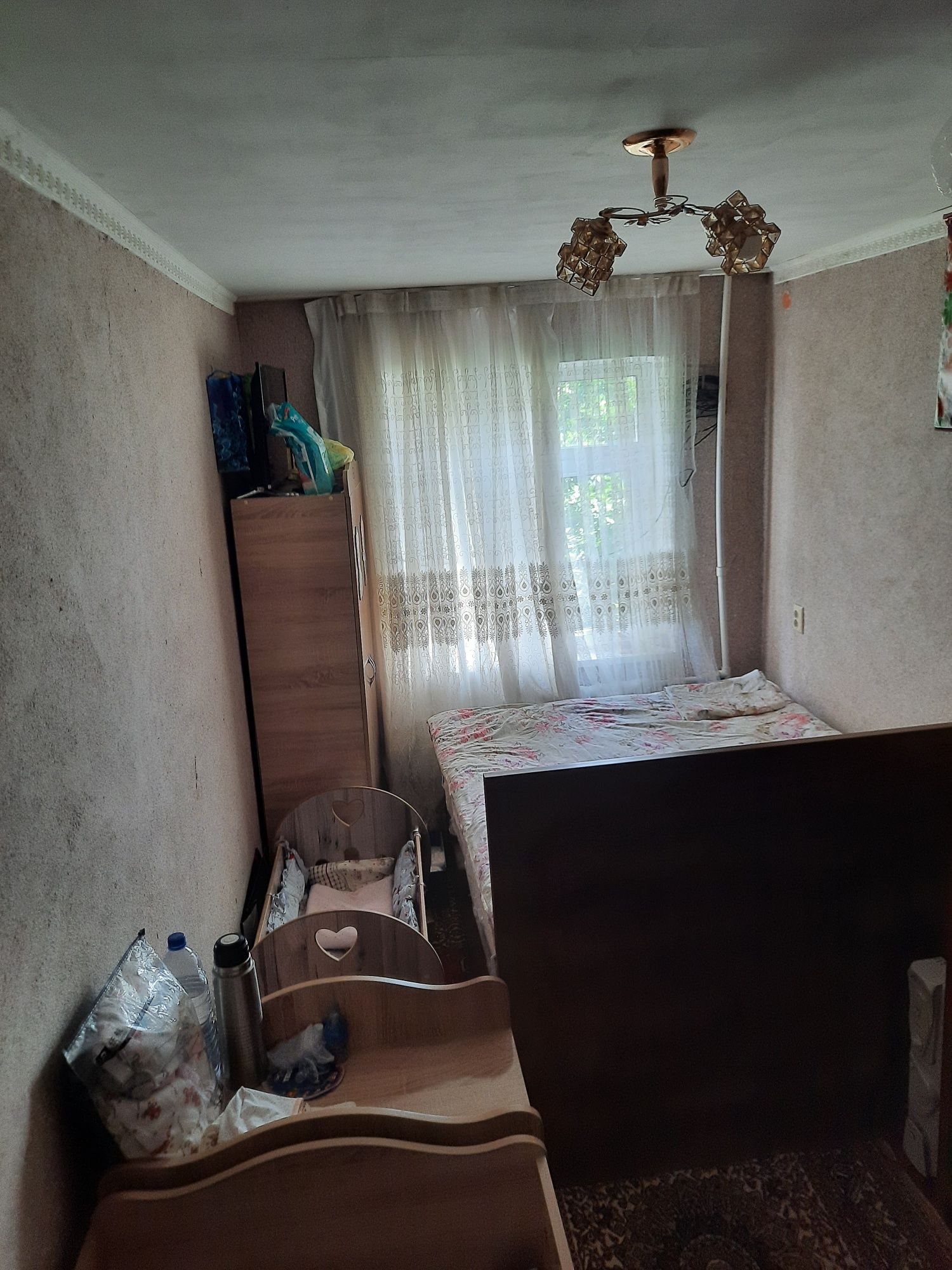 Чиланзар метро алмазар махалля мевазар продаётся 2 комн квартира