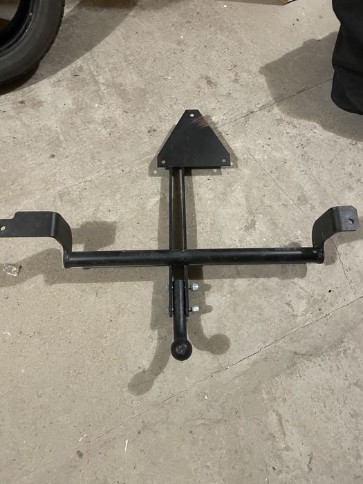 Фаркоп от приоры новый