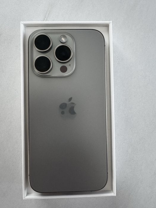 Vand IPhone 15 in stare perefecta de functionare