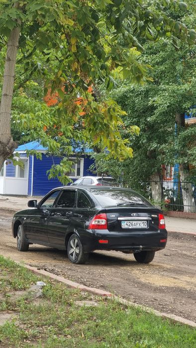 Priora хэтчбек 2012