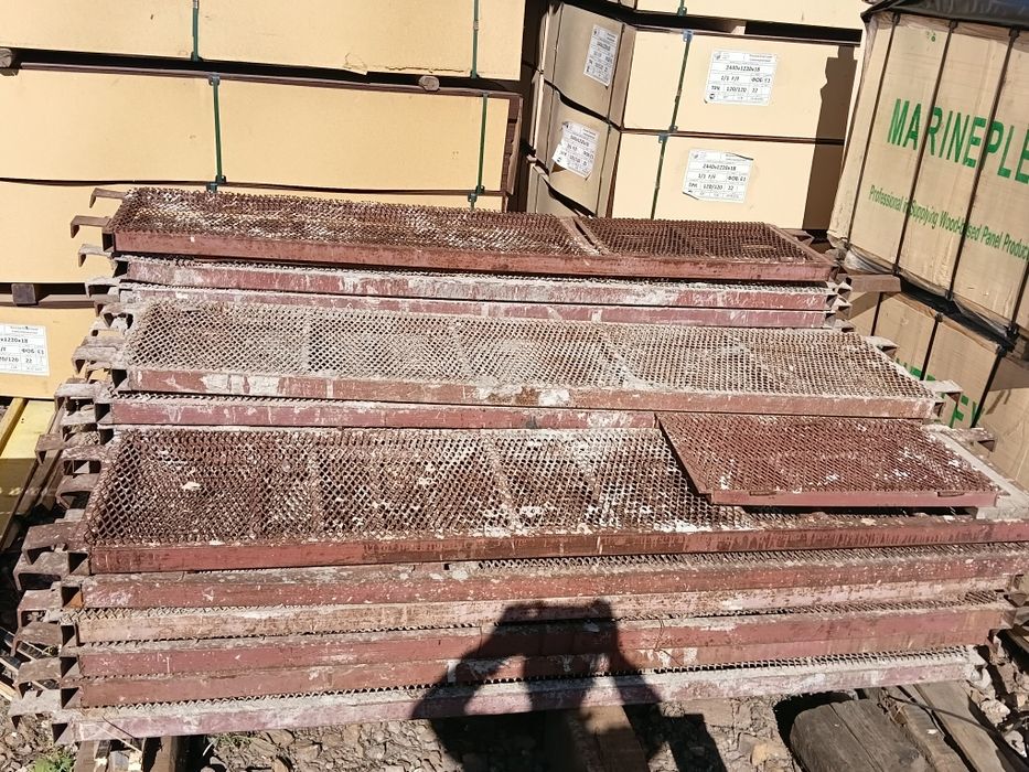 Продам трапы в хорошем состоянии