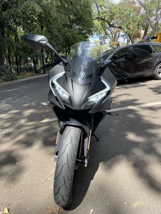 Cfmoto 300SR-S 2024