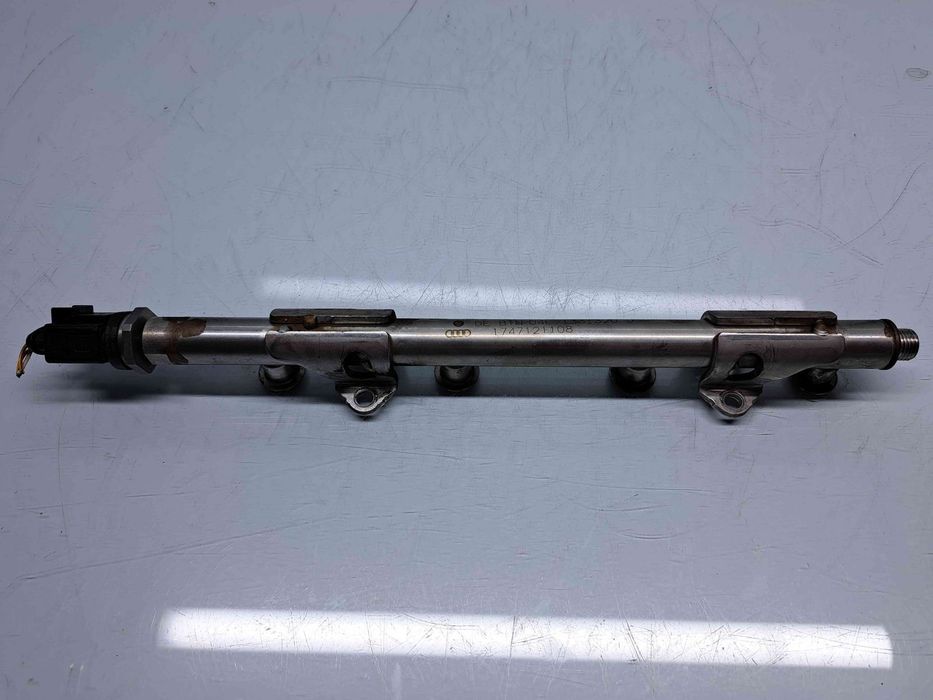 Rampa injectoare  Volkswagen Golf 7 (5G) [Fabr 2014-prezent] 04E133320