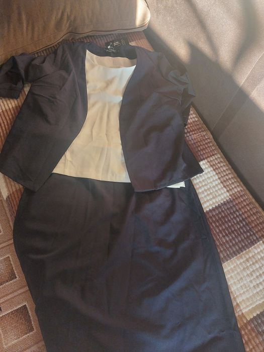 Женские костюмы 50 размер