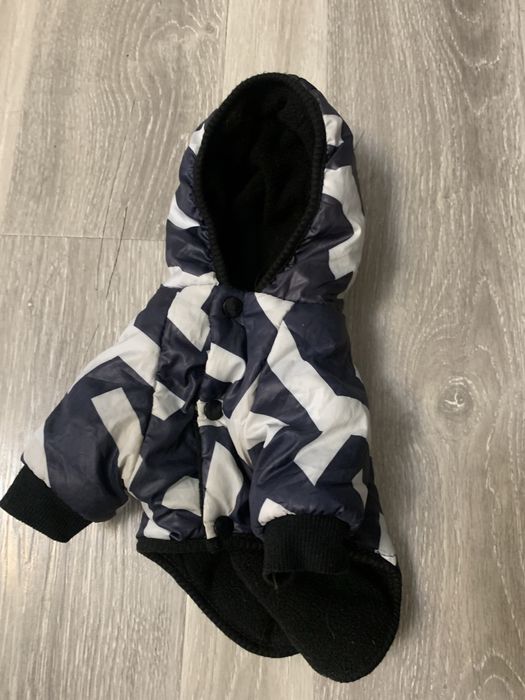 Продам куртку на йорка мини собачку