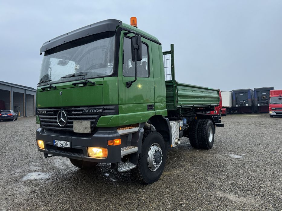 Variante SUV / Mercedes-Benz ACTROS 1843 euro 2 4x4 - basculabil