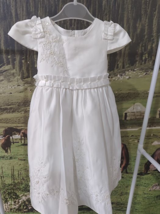 Платья детские нарядные