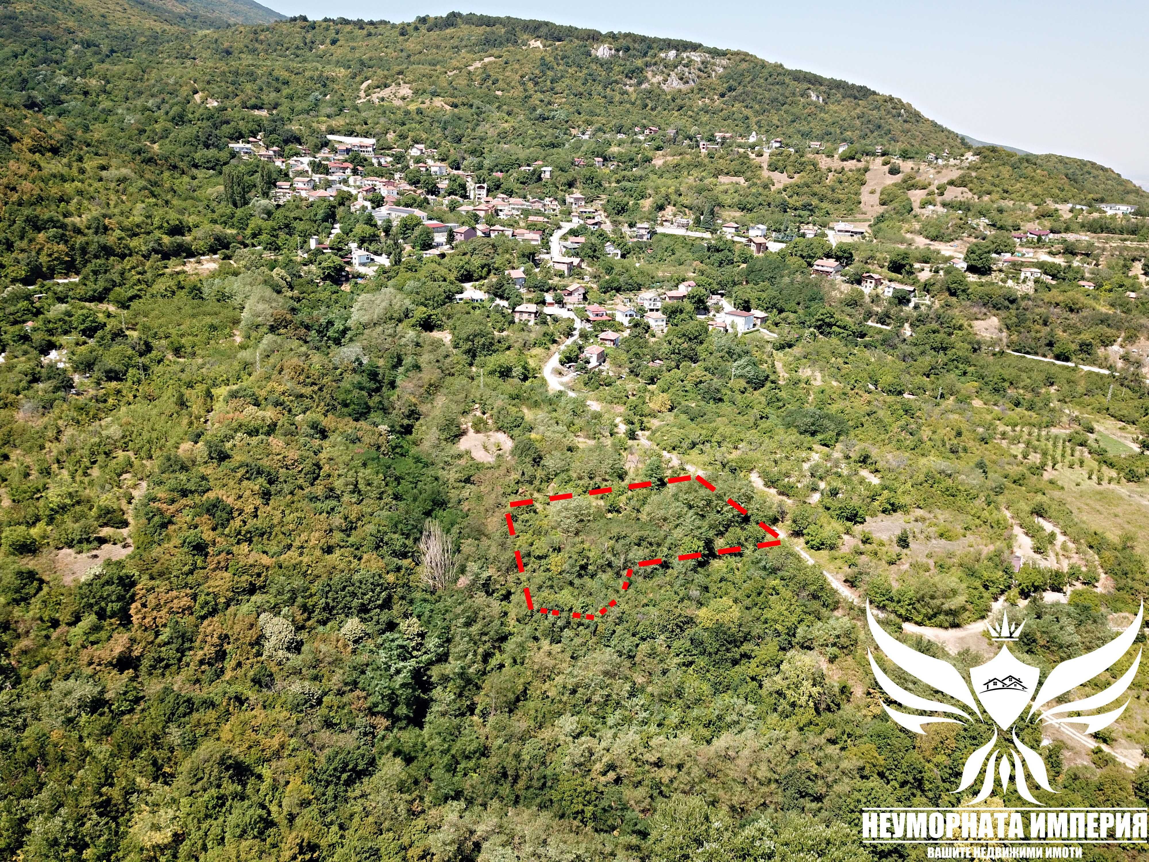 Продавам парцел/земя с площ от 2356кв.м. в село Руен общ.Куклен