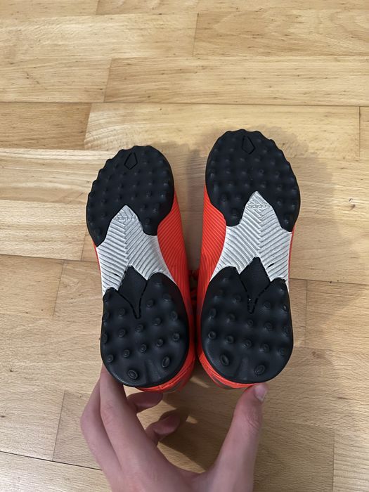 Ghete de fotbal Adidas Nemesis