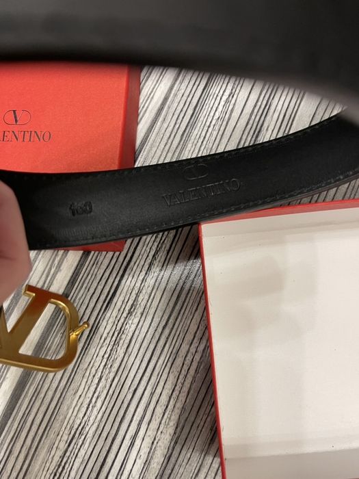 Curea Valentino-poze reale 100% piele naturală nu ecologică!Gravura in