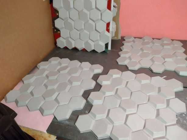Placi hexagonale ibsos 3D