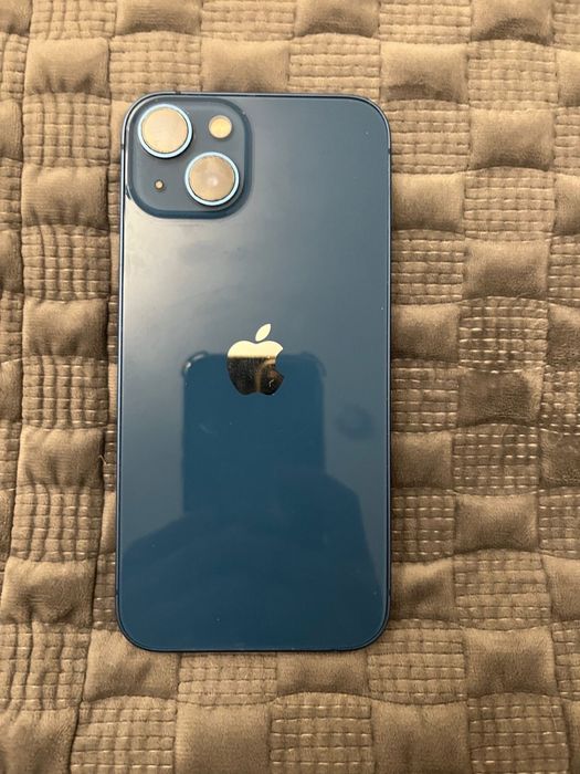 Продам iphone 13 blue