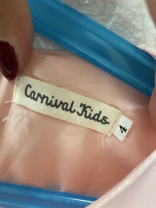 Официални дрехи за момиче