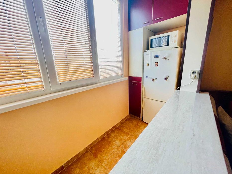 Дава се под наем Двустаен апартамент в Варна, Цветен квартал - 60 кв.м за 448.8 € - Снимка #1