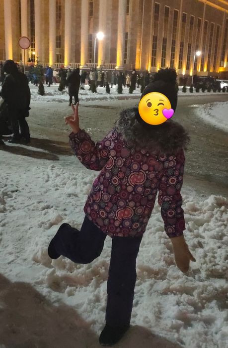 Продам пуховик и лыжный костюм