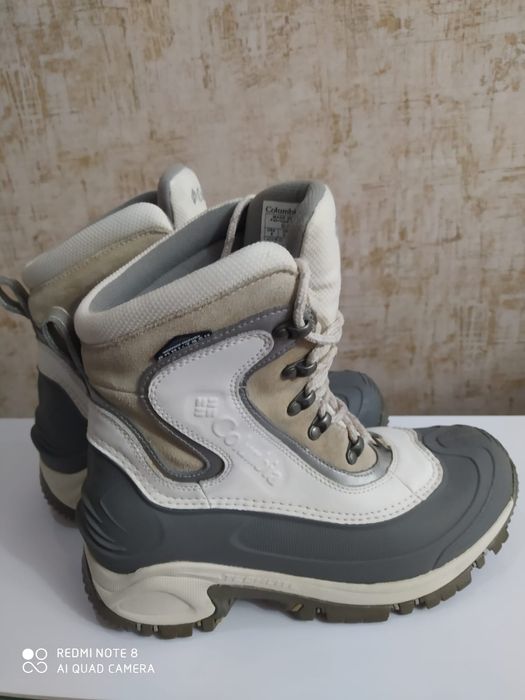 Продам зимнюю обувь columbia