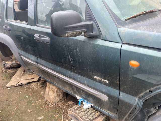 Dezmembram Jeep Cherokee KJ [2001 - 2007] SUV 2.5 TD MT 4WD (143 hp)