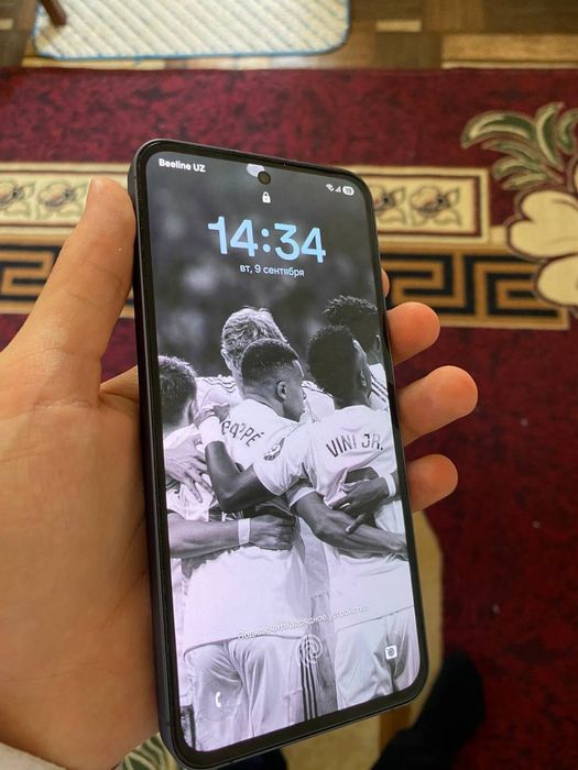 Samsung a55 300$ yana kelishiladi