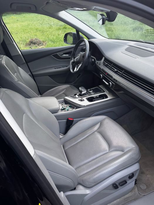 Audi Q7/2018 /30TDI/273 CP 172000 km