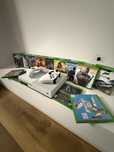 Vand  Xbox One S + 2 controllere + 13 jocuri originale