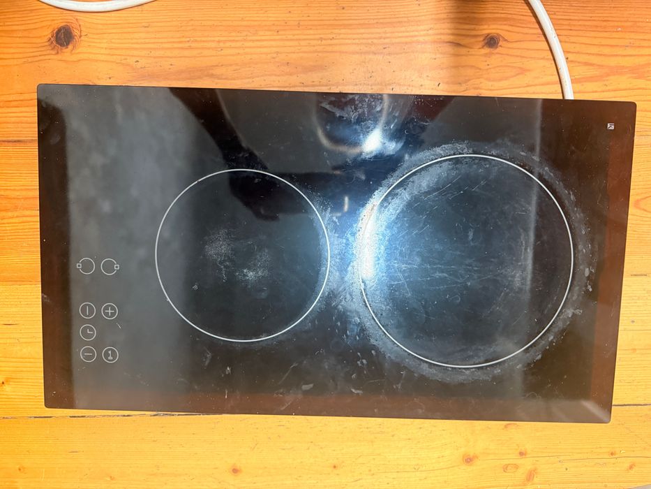 Керамичен плот с 2 котлона