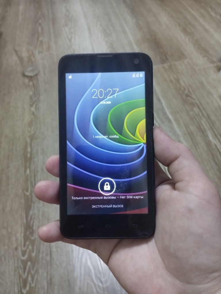 Смартфон андроид micro max Q 335