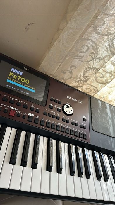 Клавир Korg pa 700