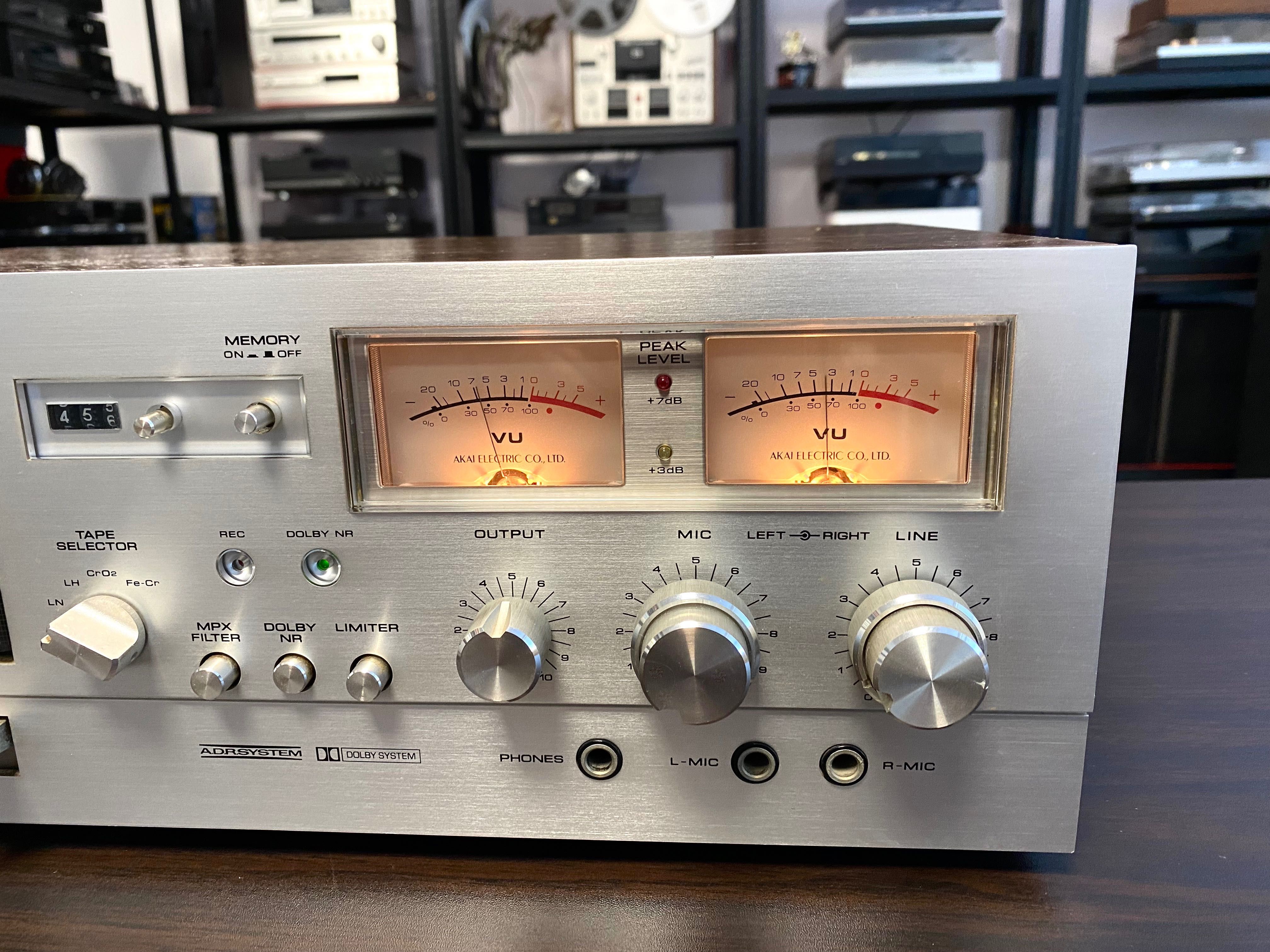 Vintage касетен дек Akai