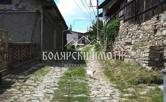 Продава се Парцел в Велико Търново, Стара част - 283 кв.м за 230 €/кв.м - Снимка #4