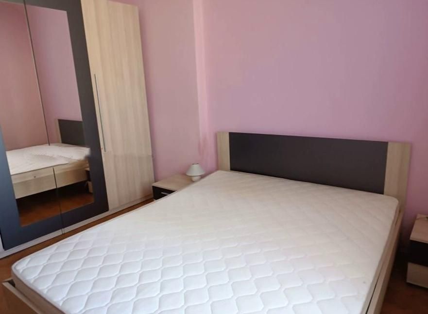 Дава се под наем Тристаен апартамент в София, Център - 85 кв.м за 766 € - Снимка #4