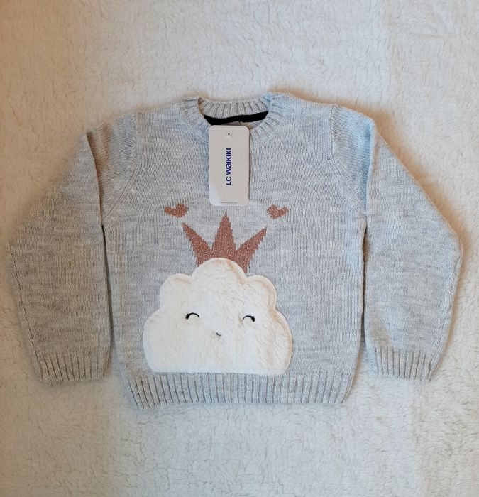 Нови детски дрехи, размери-116,122,128.