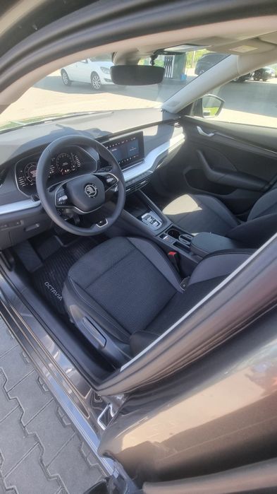 Skoda octavia 1.5 Mhev 150cp 2025
