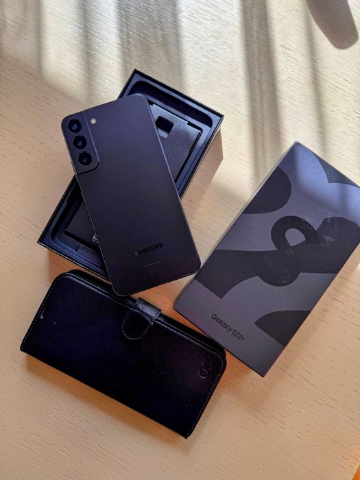 Телефон Samsung Galaxy S22+ Snapdragon + Galaxy Watch 4 Classic 42mm