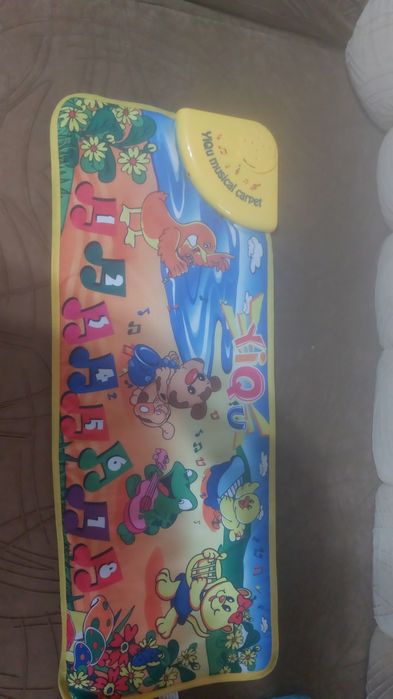 Sateluta muzicala bebe