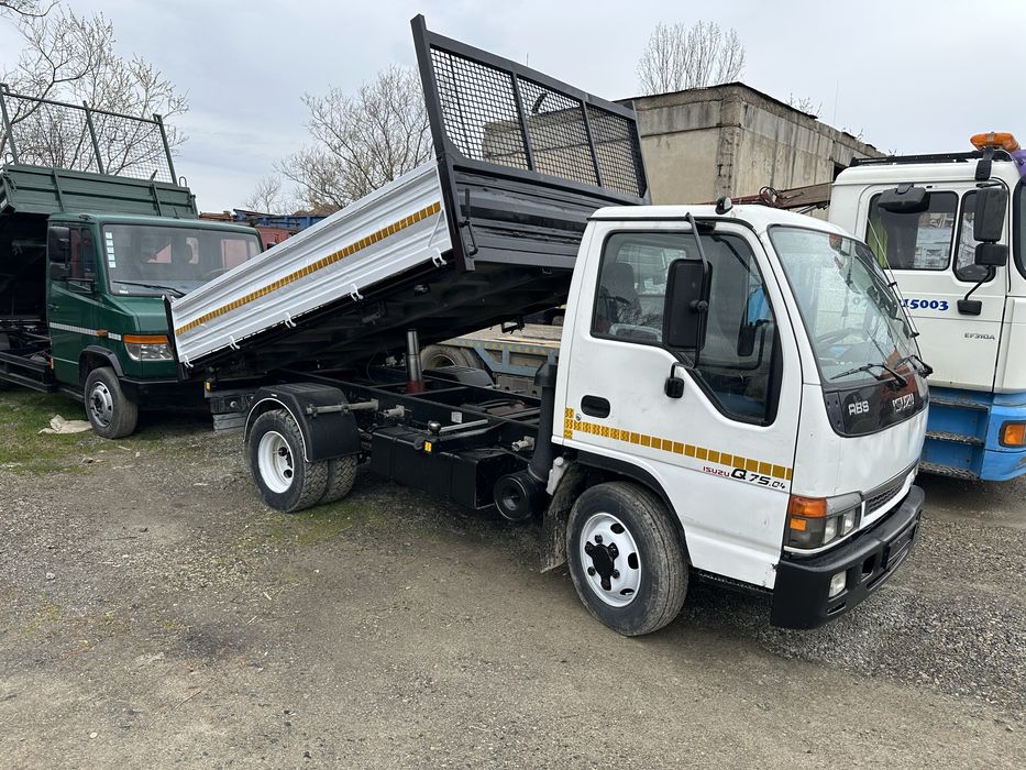 Vand Isuzu NQR stare foarte buna de functionare
