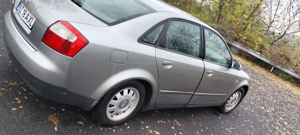 Vând Audi a4 b6 1.6